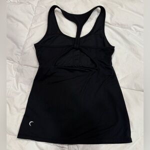 - Zyia athletic Racerback tank top with cute cut out detail
